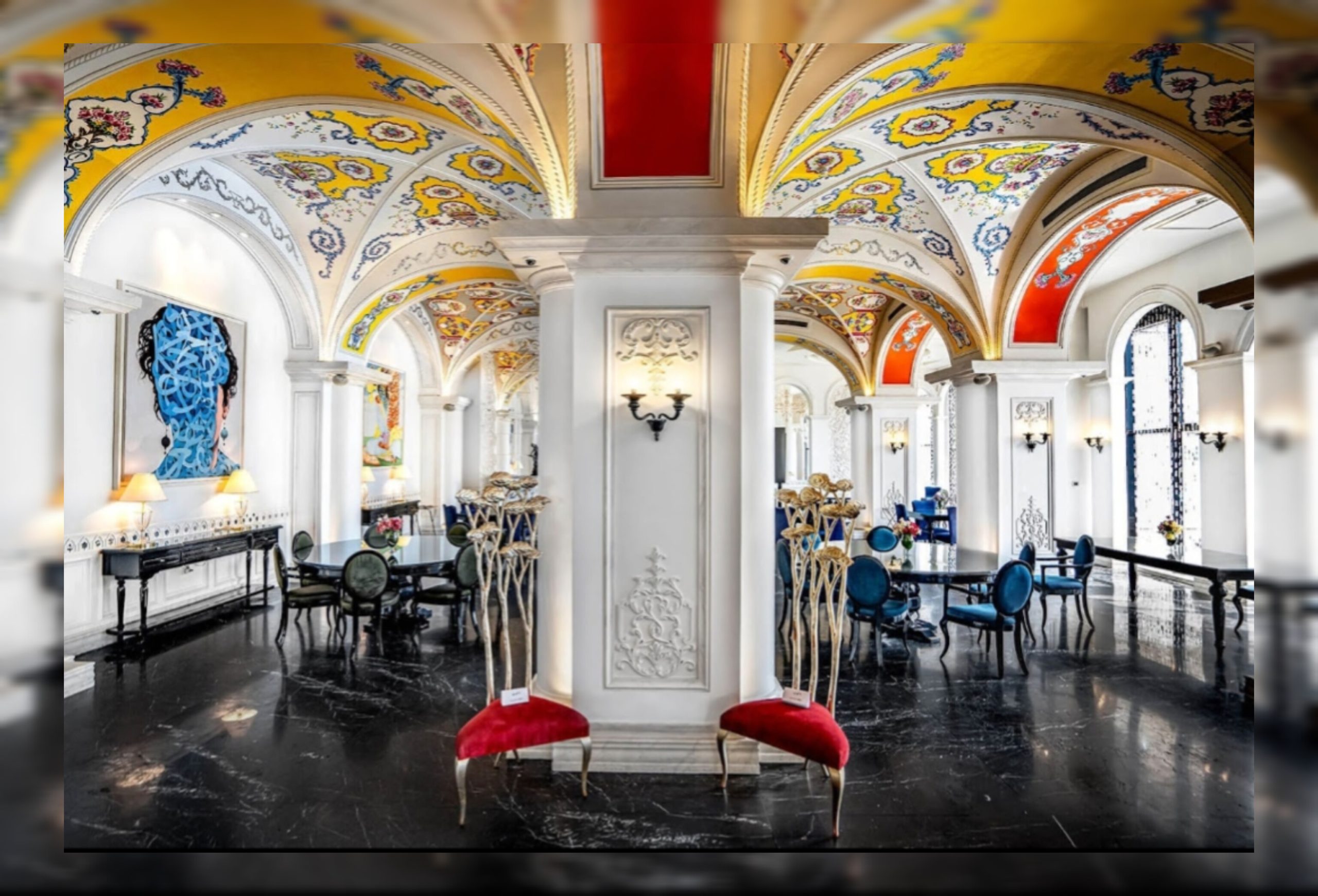 استخدام ویتر و ویترس و نیروی هاست رستوران علا