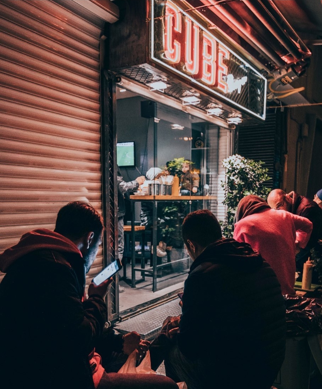 کوب برگر مدیر داخلی استخدام میکند