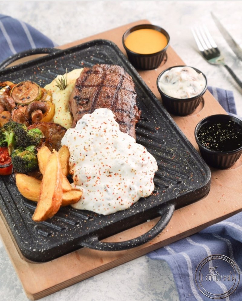 کافه رستوران لاماسو نیروی سالن استخدام میکند