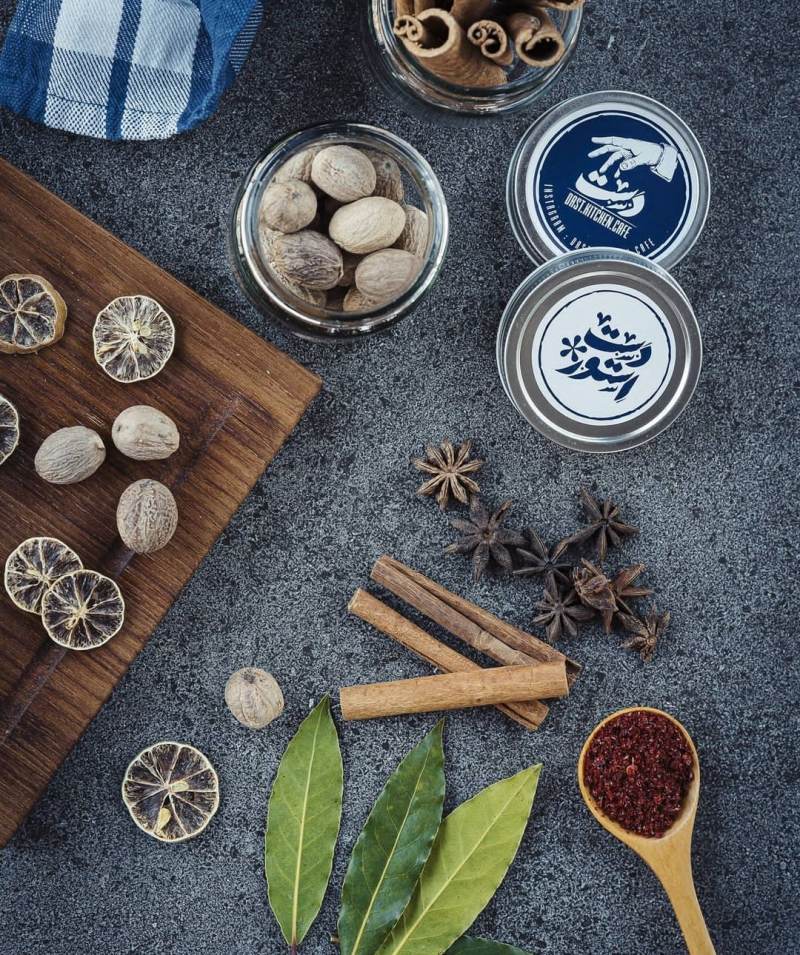 کافه و غذاخوری دست نیروی سالنکار استخدام میکند