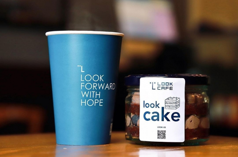 کافه لوک از علاقه مندان به کار درکافه دعوت به همکاری میکند