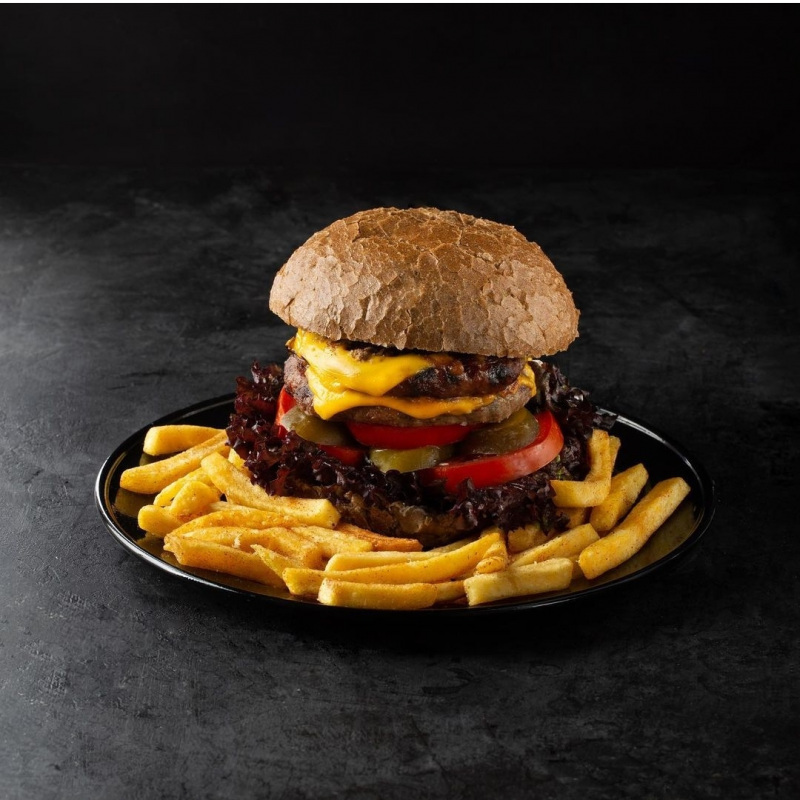 کافه حیات نیروی باریستا و سالنکار استخدام میکند