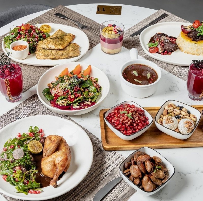 کافه رستوران فایو لانژ برای قسمت بار استخدام میکند