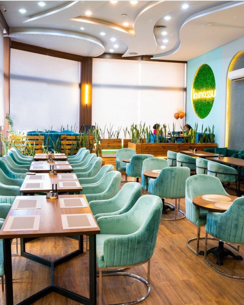 کافه رستوران لاماسو نیروی سالن استخدام میکند