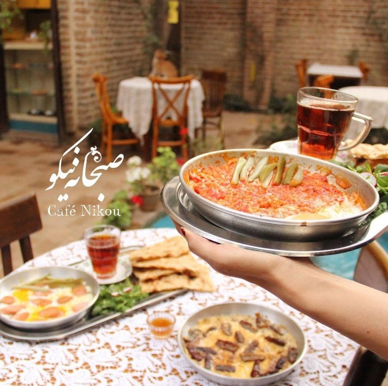 کافه نیکو نیروی سالن استخدام میکند