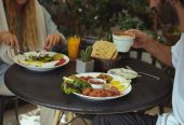 کافه گالری هاگ برای بخش صبحانه استخدام میکند