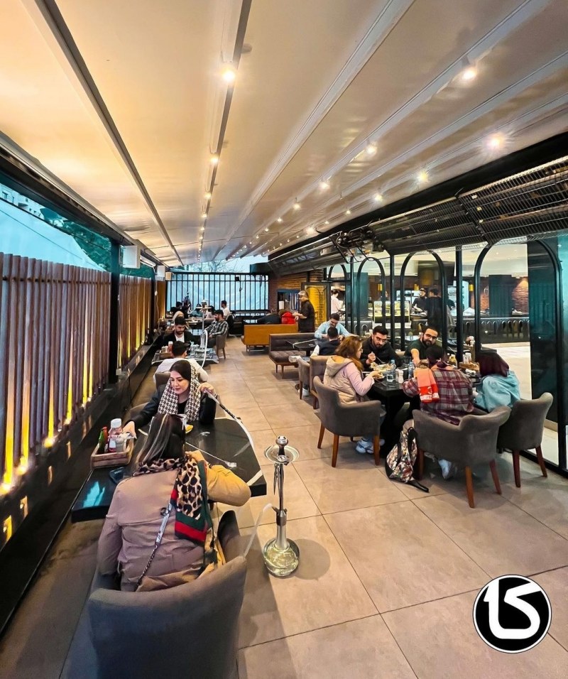 کافه رستوران کاوان نیروی بار و سالن استخدام میکند