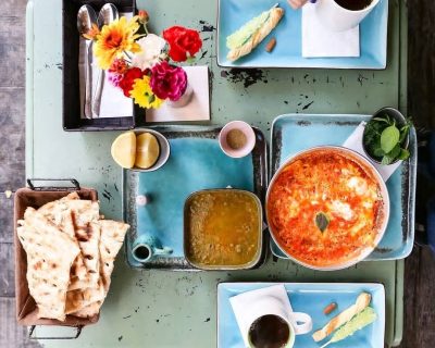 کار در کافه رومی شریعتی برای قسمت سالن