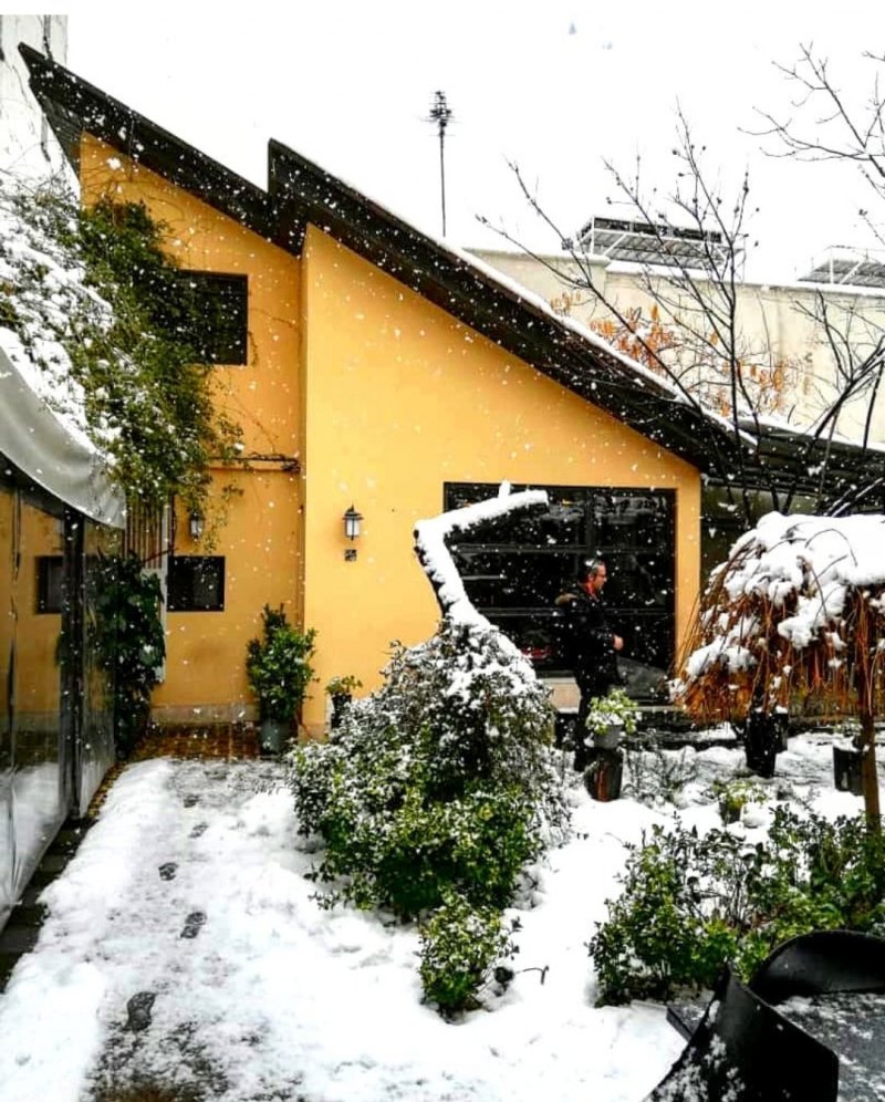 کار در کافه رومی شریعتی برای قسمت سالن