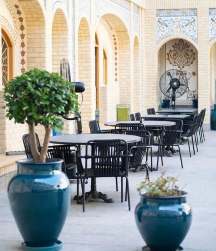 هتل گران میراث رشیدیه در سکشن های محتلف نیرو استخدام میکند