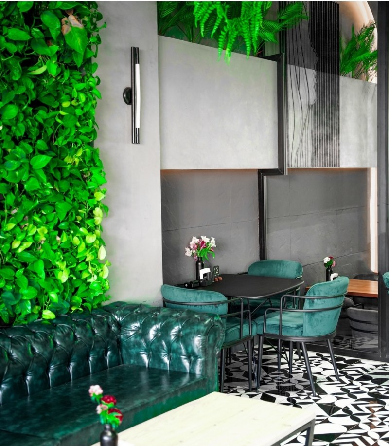 کافه رستوران دیترویت نیرو برای قسمت سالن استخدام میکند