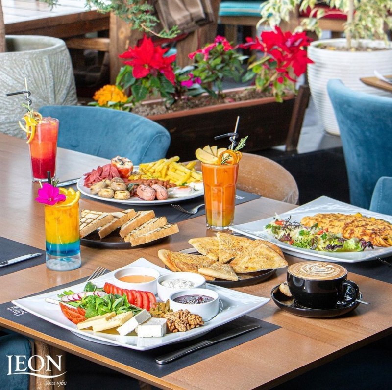 کافه رستوران زنجیره ای لئون برای تمامی شعبات نیرو استخدام میکند