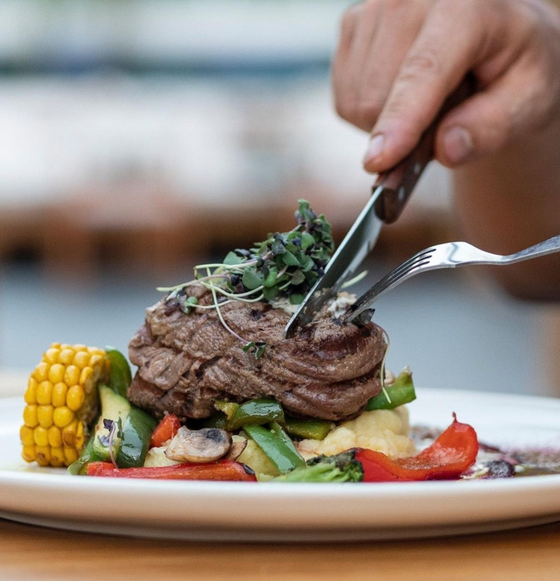 رستوران توکو گاردن در سکشن های مختلف نیرو استخدام میکند