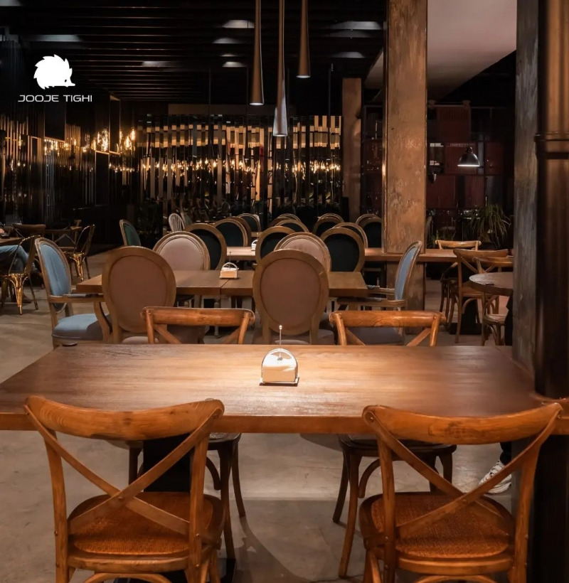 رستوران جوجه تیغی برای قسمت بار و سالن نیرو استخدام میکند