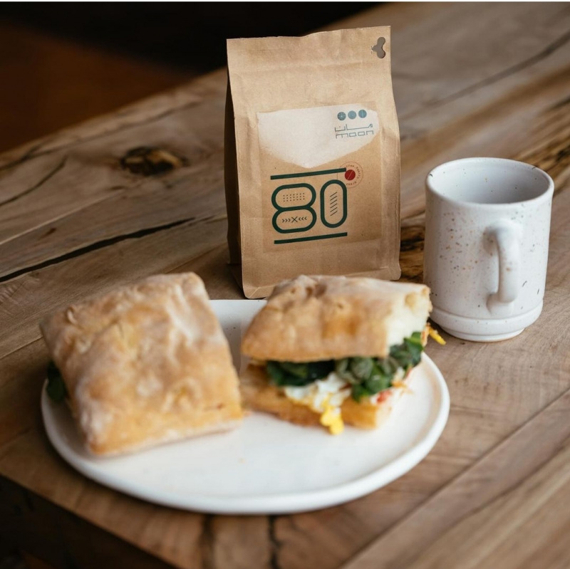 کافه قنادی مان نیرو استخدام میکند