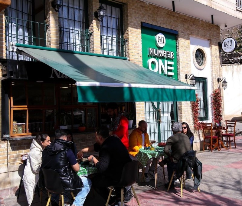 استخدام باریستا و سالنکار در کافه نامبروان لواسان