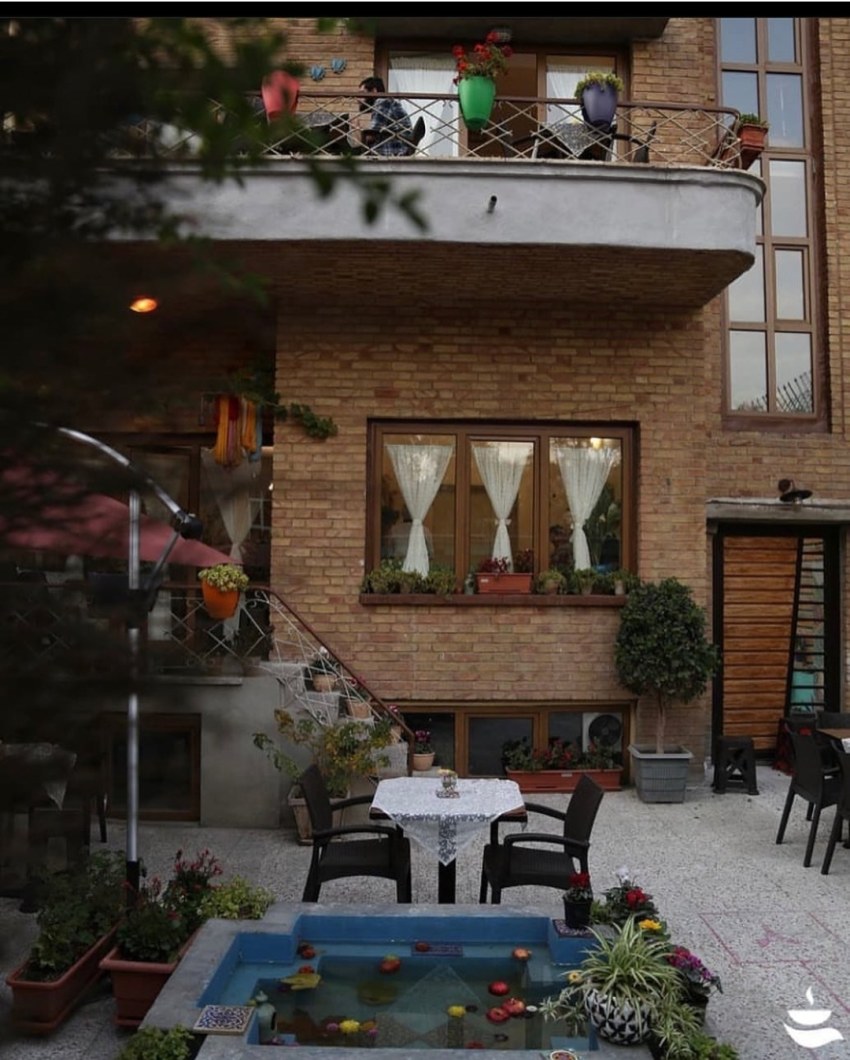 استخدام باریستا کافه سفال آنسو