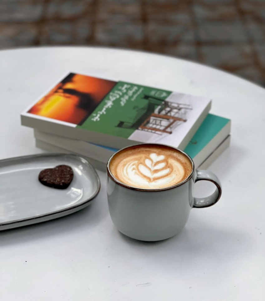 استخدام باریستا – کافه کتاب