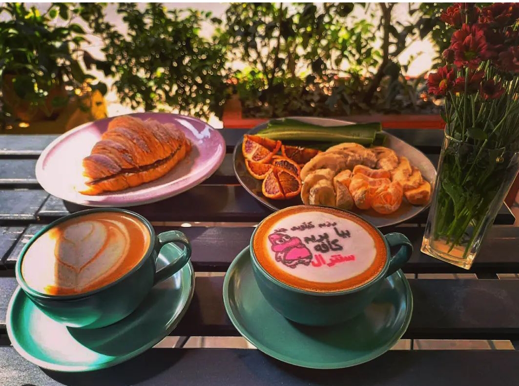 آگهی استخدام باریستا کمک باریستا ویتر