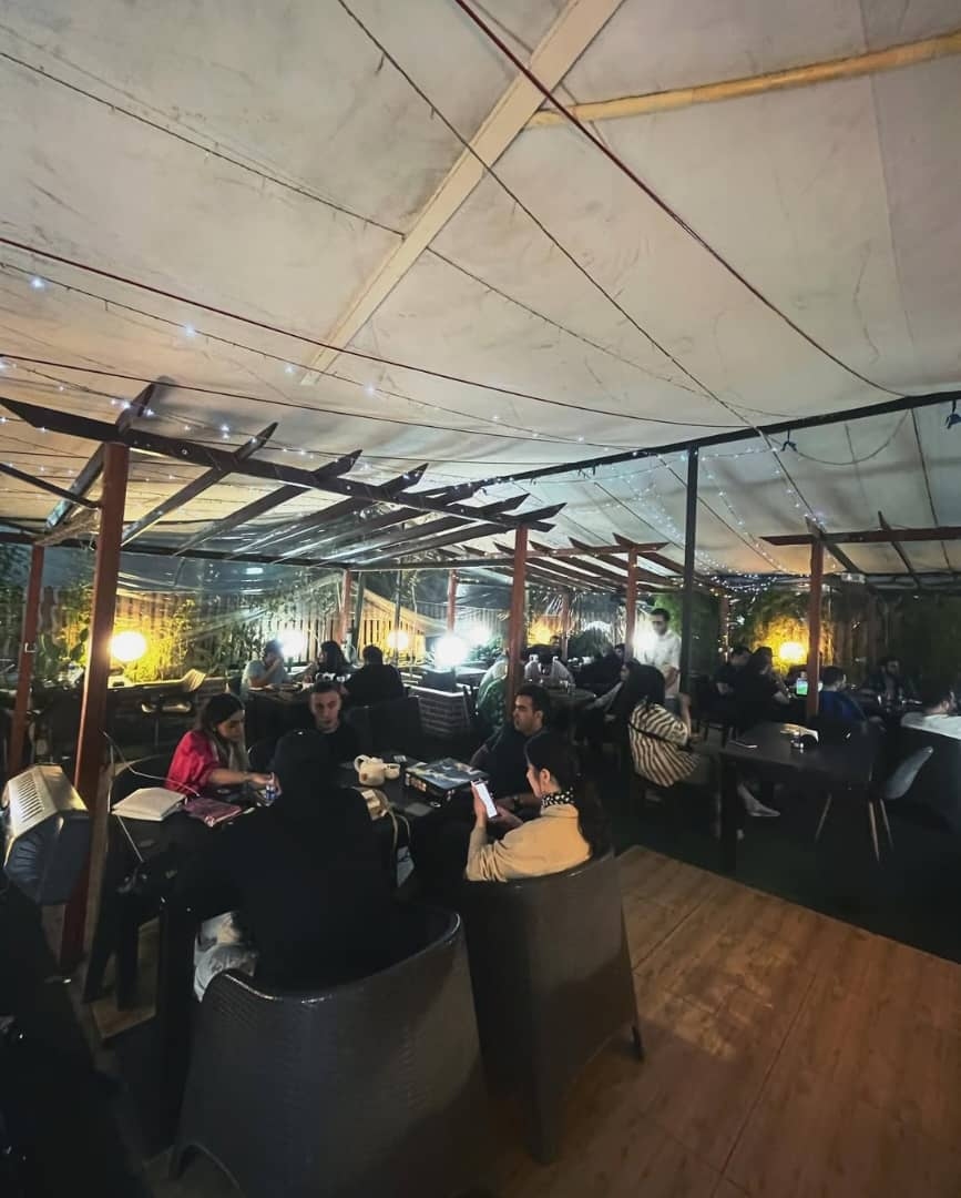 آگهی استخدام سالن‌کار در مجموعه راینو