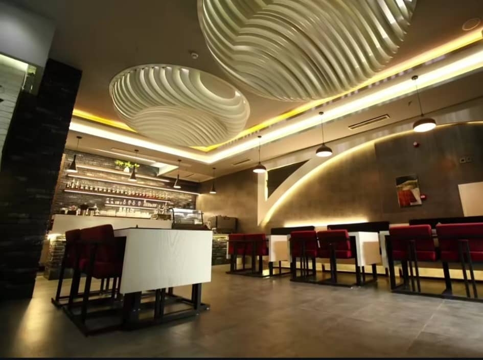 آگهی استخدام باریستا در کافه رستوران وی وو تراس