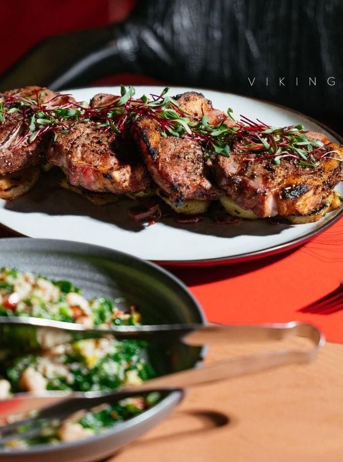 آگهی استخدام آشپزفرنگی، سالنکار، باریستا، پارکبان