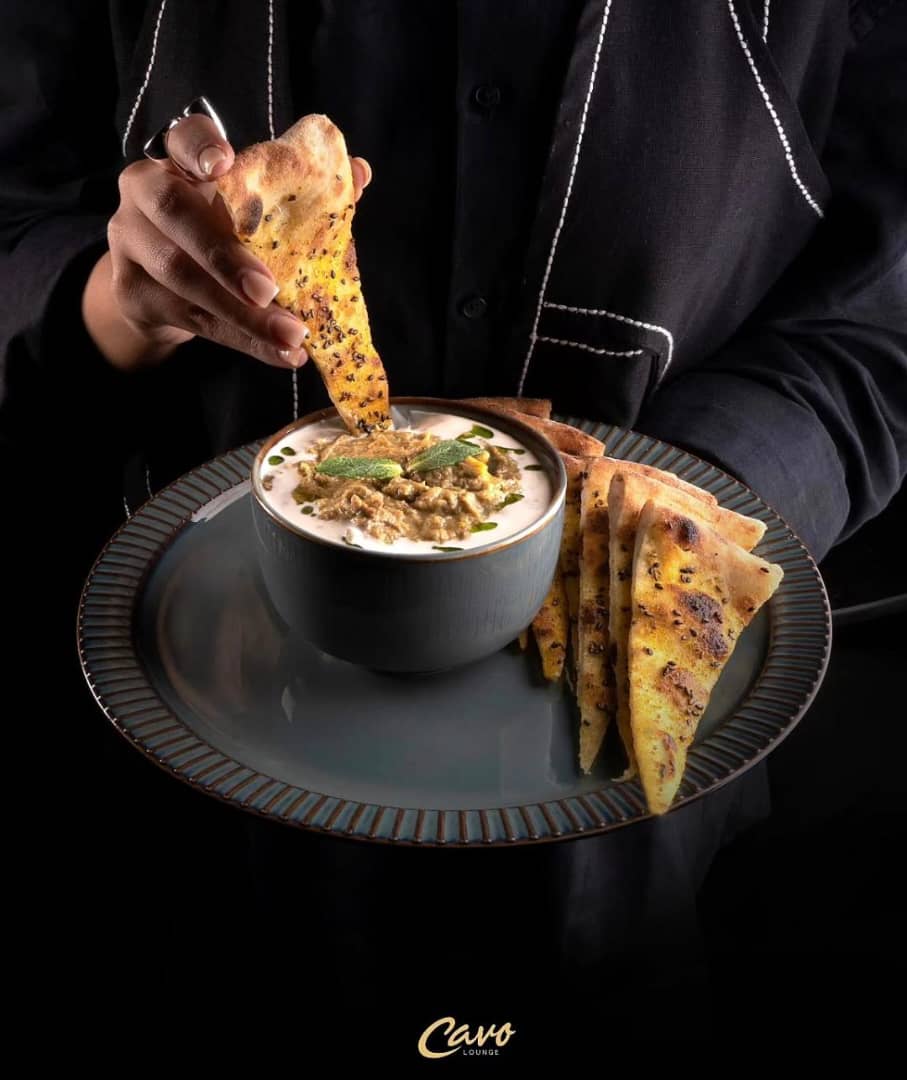 آگهی استخدام در رستوران کاوو لانژ