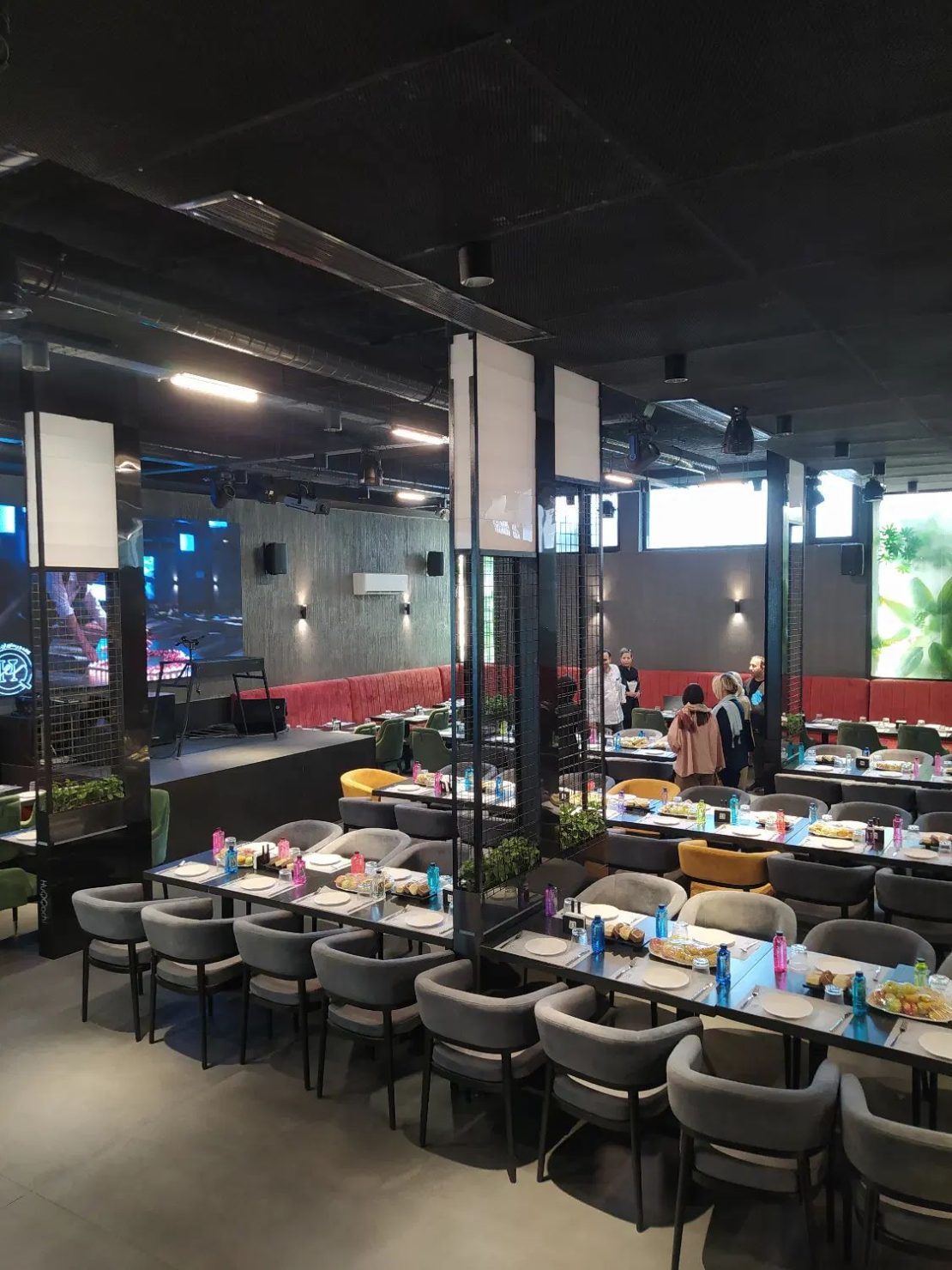 آگهی جذب نیروی فوری کافه رستوران