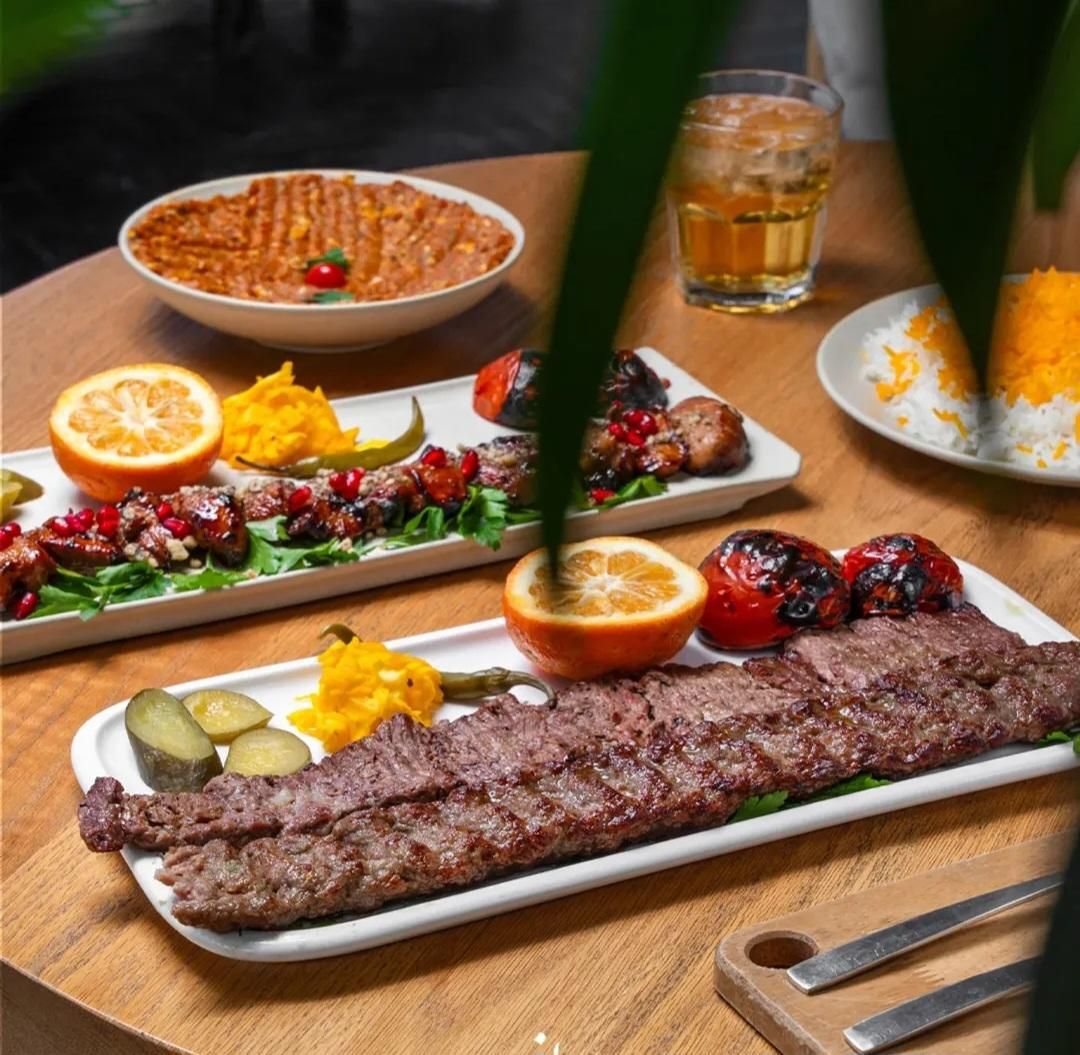 آگهی استخدام تعداد محدودی نیرو جهت کار در رستوران