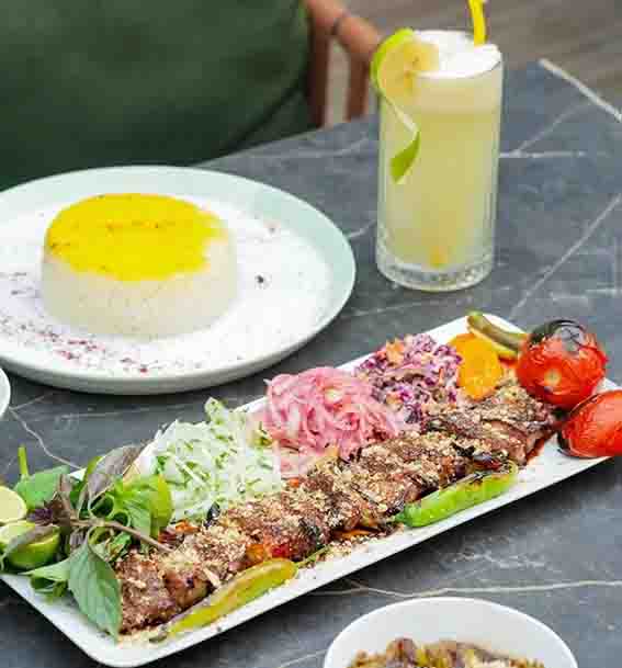 آگهی استخدام آشپز ایرانی و فرنگی در چاشنی