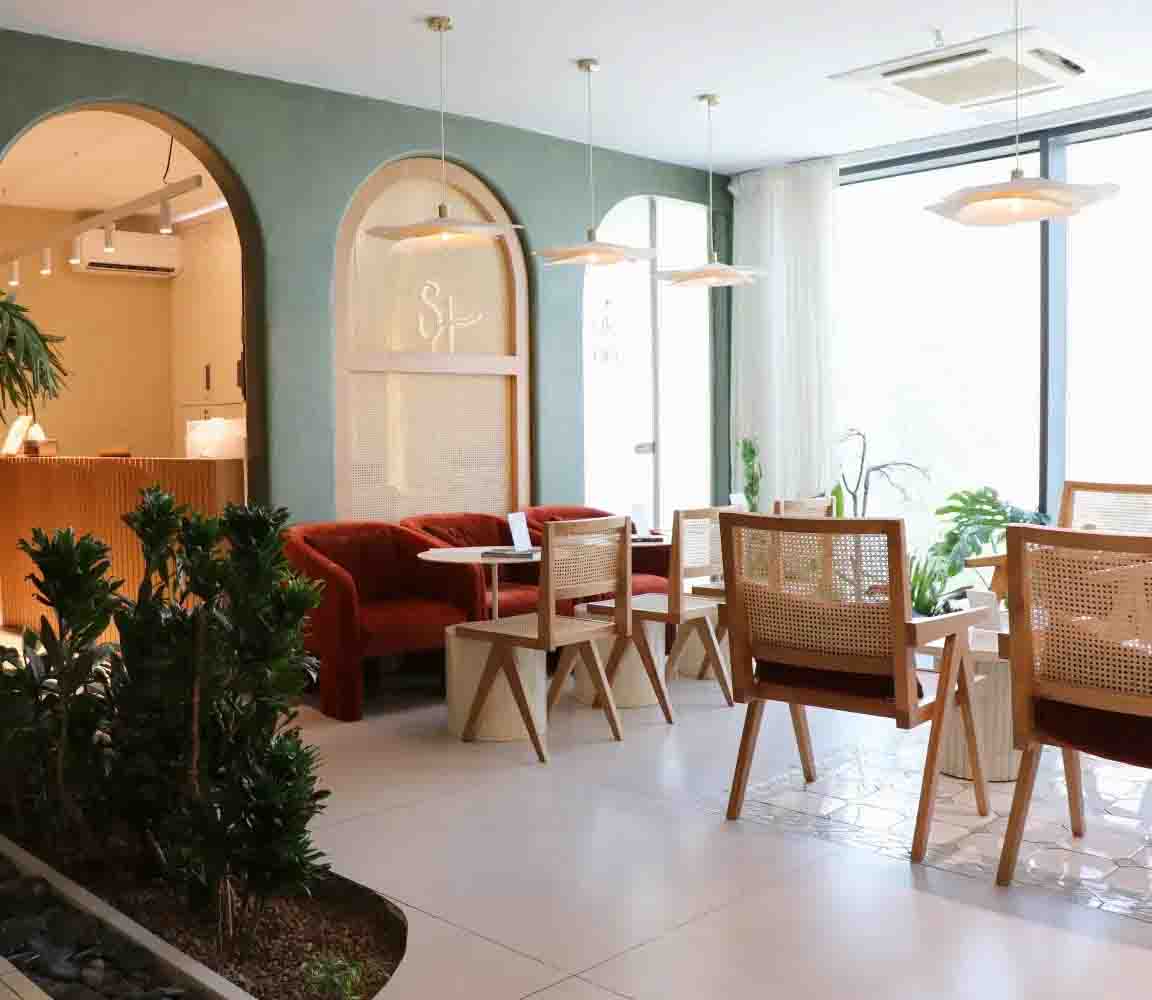 آگهی باریستا و نیروی پذیرایی